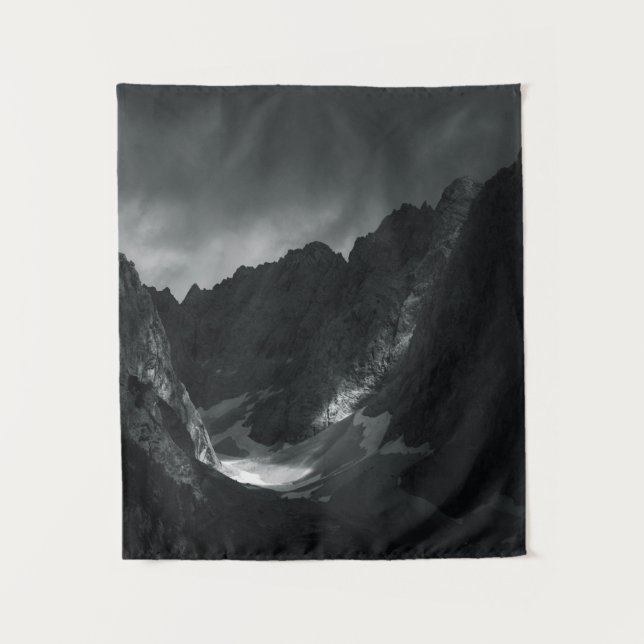 Tapete De Parede Luz solar através de nuvens escuras (Frente)