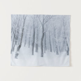 Tapete De Parede Neve coberta de floresta congelada no inverno