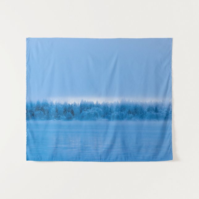 Tapete De Parede Névoa misteriosa sobre o lago de neve Bohinj, Eslo (Frente (Horizontal))