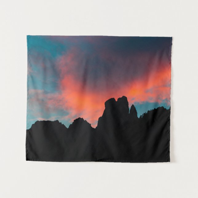 Tapete De Parede Nuvens queimando sobre as montanhas (Frente (Horizontal))