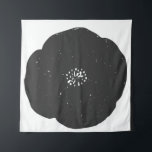Tapete De Parede Padrão de Arte Floral Retrópica em Preto e Branco<br><div class="desc">Faça uma declaração ousada em seu espaço com esta tapeçaria minimalista em preto e branco com um design surpreendente inspirado em flores. Perfeito para adicionar um toque moderno e artístico à decoração da sua casa, esta obra versátil funciona lindamente como uma parede pendurada, uma estaca ou até mesmo um pano...</div>
