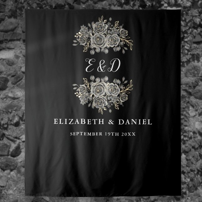 Tapete De Parede Pano de Fundo de Casamento com Monograma Floral Gó (Gothic Floral Monogram Wedding Backdrop)