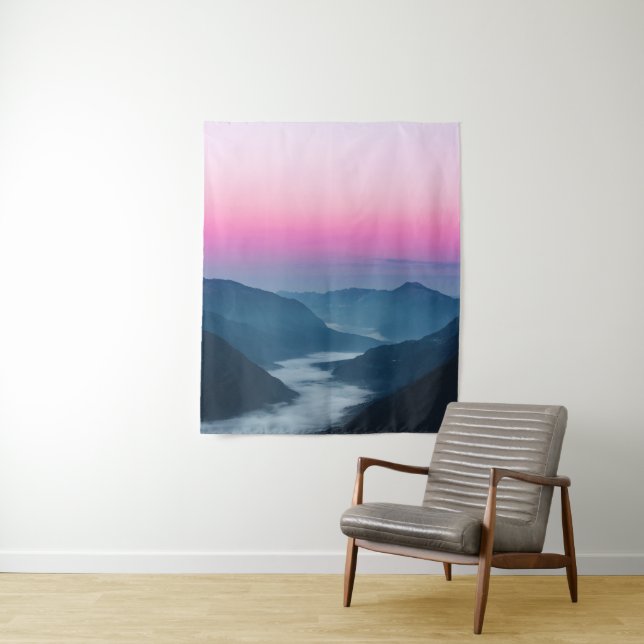 Tapete De Parede Rio de nevoeiro fluindo pelas montanhas ao nascer  (In Situ)