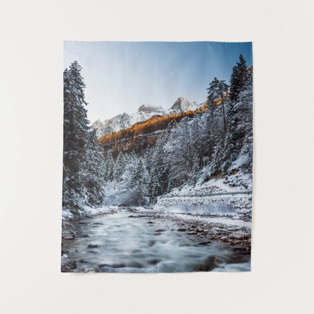 Tapete De Parede Rio de outono e inverno, floresta e montanhas (Frente)