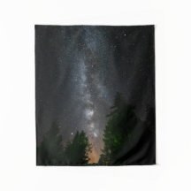 Via Látea acima da floresta