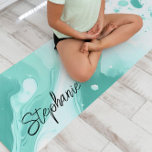Tapete De Yoga Abstrato simples verde mármore<br><div class="desc">Apresentando um design verde impressionante e abstrato com elegantes texturas marmoreadas e uma simples tipografia, esta ioga combina estilo e personalização para inspirar sua prática. Com 0, 25 polegadas de espessura (6, 35 mm), ele proporciona a almofada perfeita para conforto e estabilidade, fazer cada pose sente-se sem esforço. Quer você...</div>