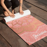 Tapete De Yoga Belo Coral Rosa Mandala Padrão<br><div class="desc">Um lindo padrão de mandala personalizado personalizou um tapete de yoga.</div>