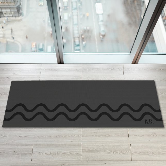 Tapete De Yoga Black And Gray Modern Wavy Lines With Initials (Disclaimer: This image is a digital mockup.)