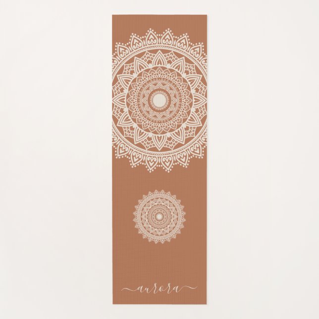 Tapete De Yoga Boho Ivory Mandala sobre o nome personalizado do T (Frente)
