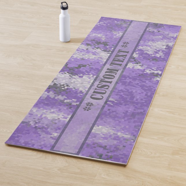 Tapete De Yoga Camo Digi Roxo com texto personalizado (In Situ)