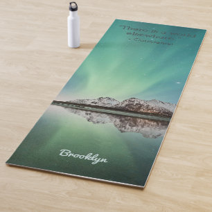 Tapete De Yoga Citação Inspiradora de Aurora Verde Personalizada