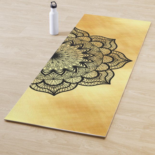 Tapete de Yoga com Mandala Preta em Fundo Dourado  (In Situ)