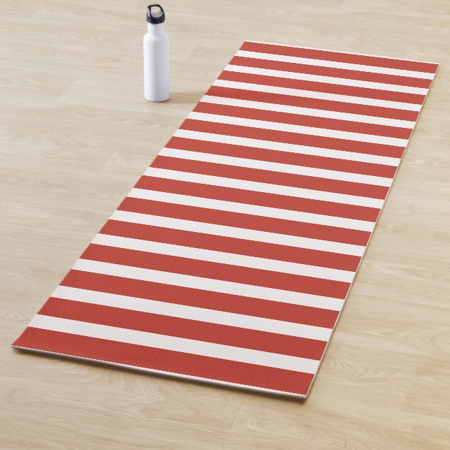 Tapete De Yoga Cool retro red and white stripes  (In Situ)