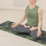 Tapete De Yoga Exército Militar Camuflagem Verde Brown<br><div class="desc">Este design pode ser personalizado escolhendo a opção personalizar para adicionar texto ou fazer outras alterações. Se este produto tiver a opção de transferir o design para outro item, certifique-se de ajustar o design para o ajustado, se necessário. Entre em contato comigo em colorflowcreations@gmail.com se desejar usar este design em...</div>