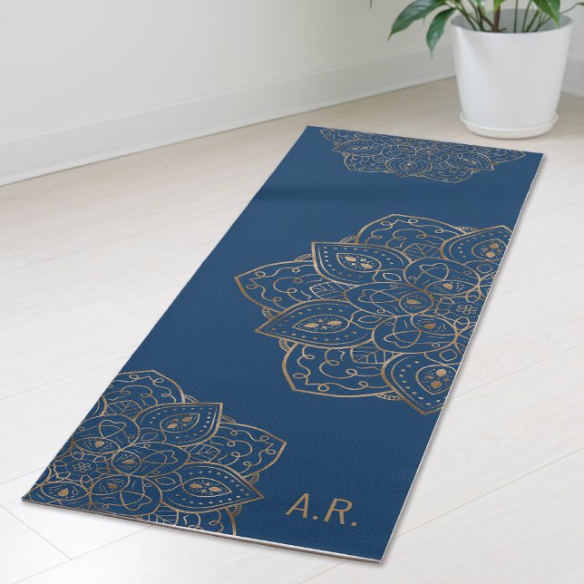 Tapete De Yoga Faux Gold Foil On Dark Blue Mandala With Initials (Criador carregado)
