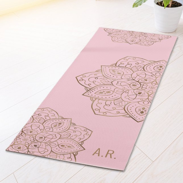 Tapete De Yoga Faux Gold Foil On Light Pink Mandala With Initials (Criador carregado)
