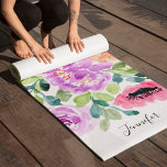 Tapete De Yoga Floral de Aquarela Branca Pintada à Mão<br><div class="desc">Padrão Floral de Aquarela Brilhante Pintada à Mão,  design personalizado.</div>