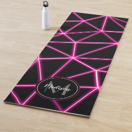 Tapete De Yoga Geometric black triangles neon pink lines Monogram