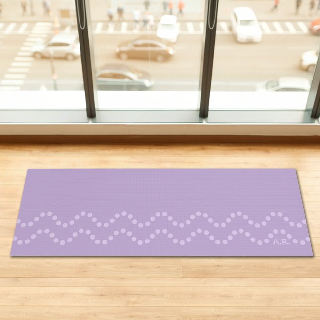 Tapete De Yoga Light Lavender Minimal Dotted Wavy Lines Initials (Disclaimer: This image is a digital mockup.)