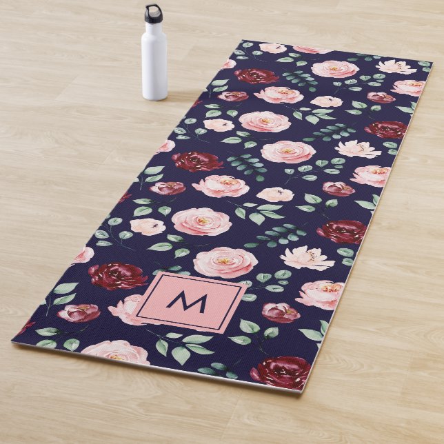 Tapete De Yoga Modern Girly Stylish Monogrammed Floral Pattern (In Situ)