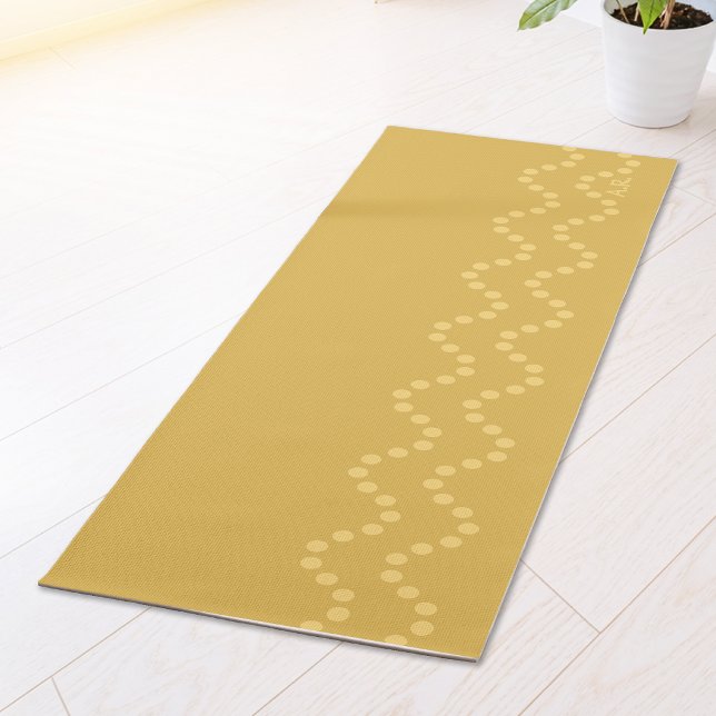 Tapete De Yoga Mustard Yellow Minimal Dotted Wavy Lines Initials (Criador carregado)