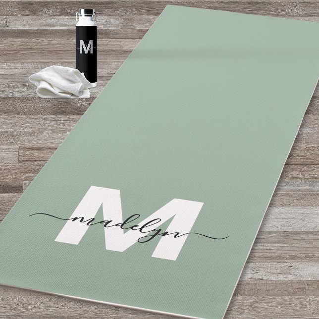 Tapete De Yoga Nome Inicial Personalizado Monograma Sage Verde (Custom Initial Name Monogram Sage Green Yoga Mat)