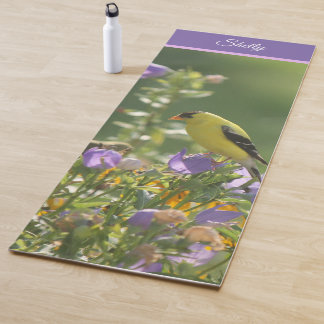 Tapete De Yoga Pintassilgo em uma Flor de Campainha