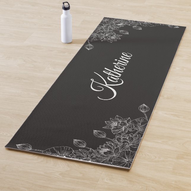 Tapete De Yoga Simple Modern Floral Script Name Grey Lotus  (In Situ)