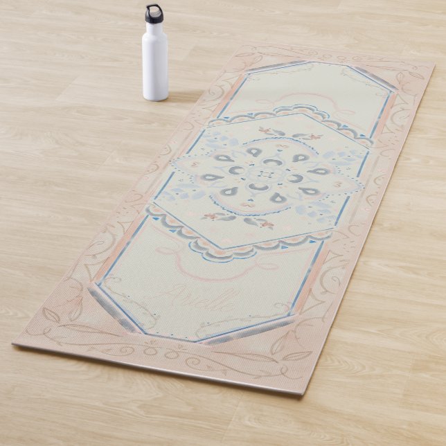 Tapete De Yoga small+daintyCUSTOM NAME Delicate Seashell (In Situ)