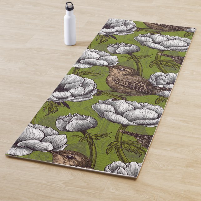 Tapete De Yoga Wrens no jardim branco de anêmonas (In Situ)