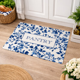 Tapete Despensa com Chinoiserie Azul e Branco
