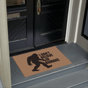 Tapete Engraçado Pé Grande Não Acredito em Humanos