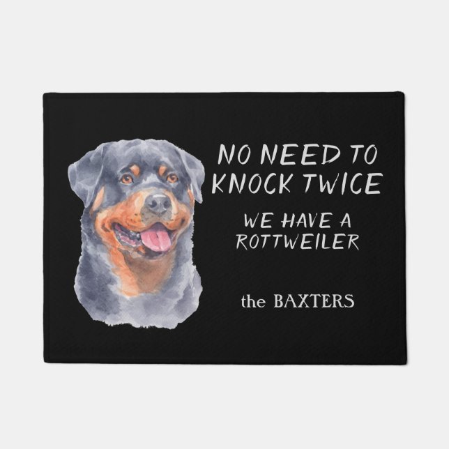 Tapete Engraçado Rottweiler não precisa bater duas portas (Frente)