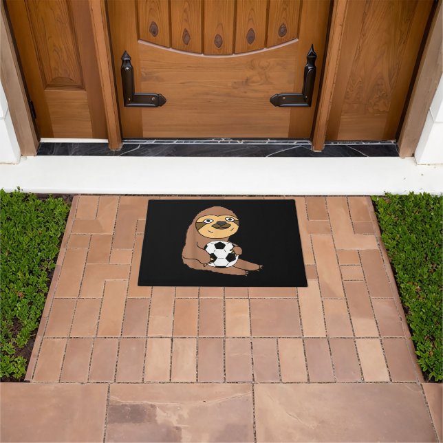 Tapete Engraçado Sloth Jogando Futebol (Ar livre)