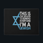 Tapete Esta é a estação para lembrar a todos que sou jude<br><div class="desc">chanukah, menorah, hanukkah, dreidel, jedesejo, Chrismukkah, feriado, christmas, sufganiyot</div>