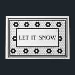 Tapete Farmhouse Natal Black and White Winter<br><div class="desc">Esta elegante porta de azulejo preto e branco é perfeita durante todo o inverno. Suas linhas limpas, cores simples e padrão de safra são eterno e versáteis. Esta porta diz "deixe-a nevar". Estes fazem presentes de Natal excelente que podem ser usados ano após ano!</div>