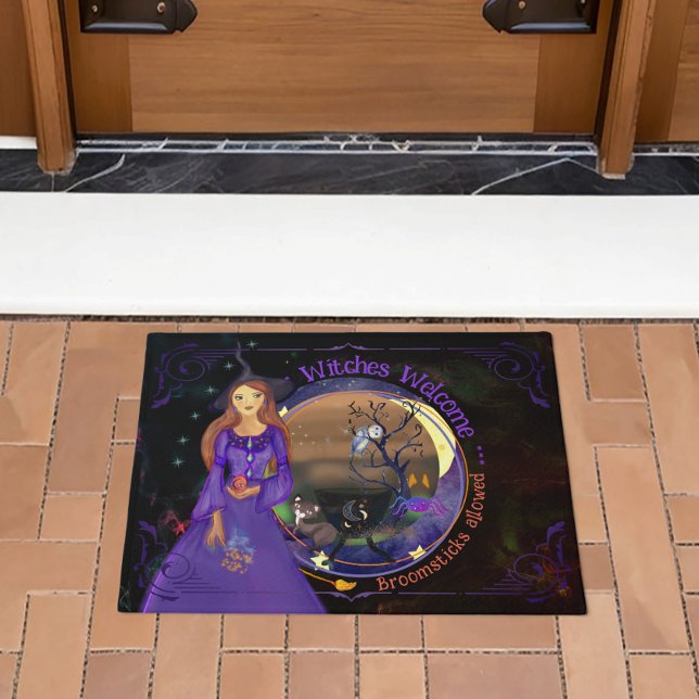 Tapete Festa de aniversário de bruxa das bruxas (Halloween Witch Birthday Party Purple Doormat)