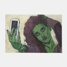 Tapete Goblin Girl Cell Phone Selfie Door Mat