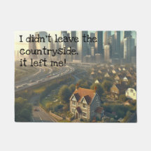 Imagem de uma cabana bonita com uma cidade próxima