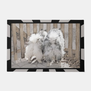 Tapete Keeshonds na Pintura de Portão - Arte de Cachorro