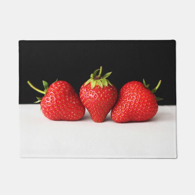 Tapete Morangos A Preto Sobre Dmm Branco (Frente)