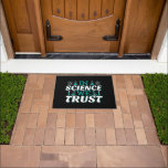 Tapete Na Science We Trust Cote - Professor<br><div class="desc">Na citação de Science We Trust. A ciência bonita, artística, engraçada fala com uma reviravolta religiosa. Arte tem microscópio e equipamento experimental de frasco para professora de ciências masculina ou feminina. > Use para a apreciação de professores de Ciência, Química, Biologia ou geek de Física, ou crianças nerd de cientistas....</div>