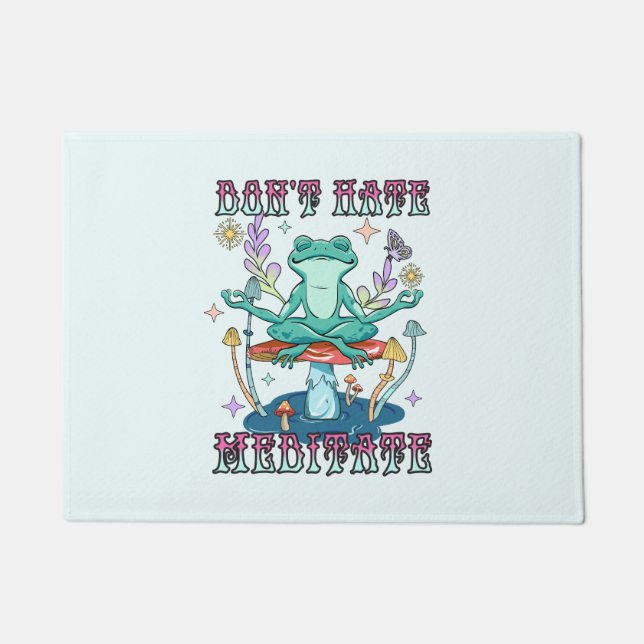 Tapete "Não Odeie, Medite" | Sapo pacífico e floral (Frente)