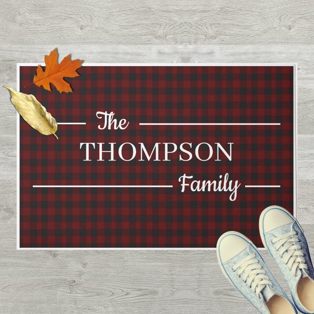 Tapete Nome da família de Xadrezes Vermelha e Negra Bem-v (Personalized Fall Family Name Buffalo Red And Black Plaid Doormat )