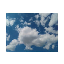 Nuvens, em um céu de verão