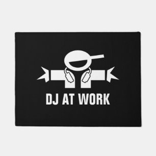 Tapete O DJ no doormat engraçado do disco-jóquei do