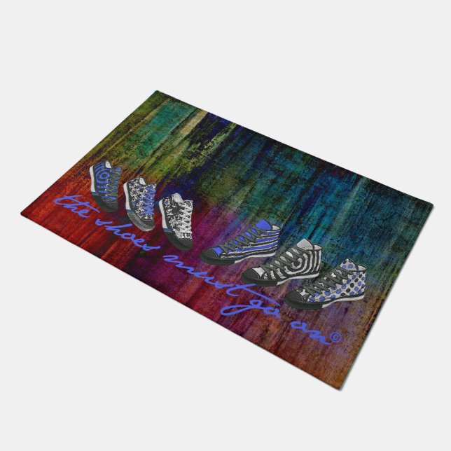 Tapete Os calçados devem continuar 24 + suas ideias (Inclinado)