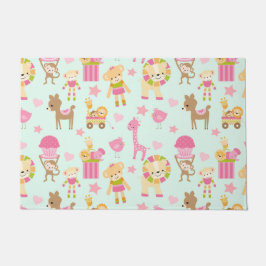 Tapete Padrão bonito com animais e brinquedos felizes