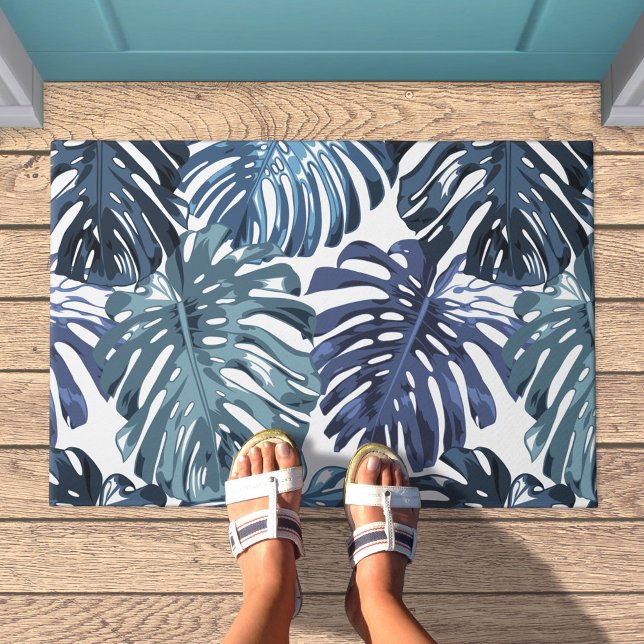 Tapete Padrão de Folhas de Monstera Azul Tropical (Blue monstera leaf pattern doormat)
