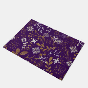 Tapete Padrão floral intrincado com dourado e branco 